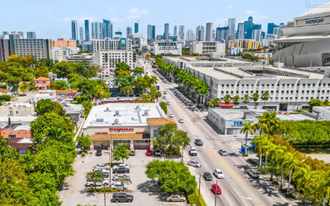 Walgreens Pharmacy (NNN) Miami (7th St), FL